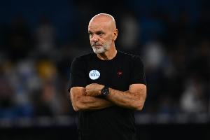 都体：皮奥利和佛罗伦萨球员惩罚性集训，老板今天决定是否解雇他