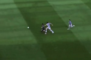 老当益壮🔥球迷现场实拍莫德里奇回追防守卡位