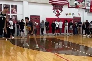 卧槽！手长脚长！哥们，你是国产文班啊？😲