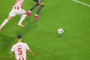 百看不厌！现场视角再来欣赏泽林斯基这脚超级世界波😱