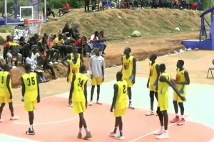 南苏丹野球场人均2米1~这是杜兰特批发市场吧🤣🤣🤣